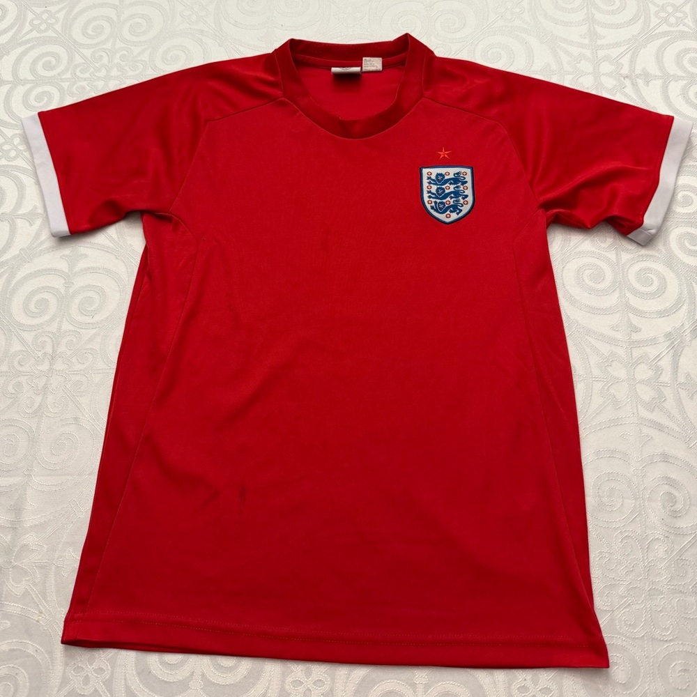 England NationalTeam Red Kids Soccer Away Jersey 2010 with Crest
